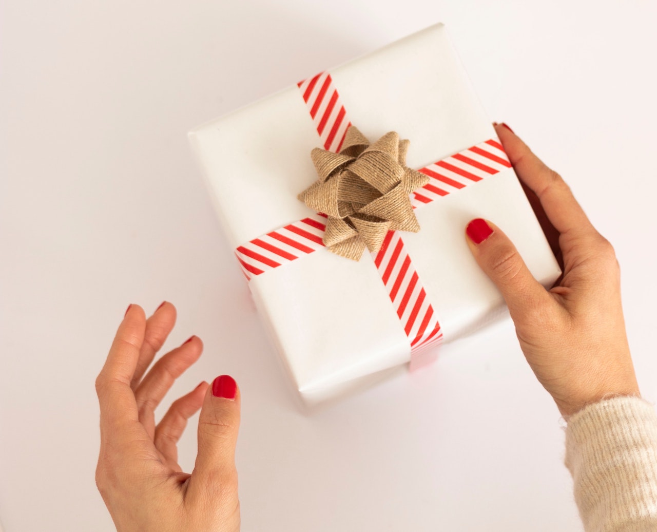 Ready for the holidays? ‘Wrap and Yap!’ at the Rochester Public Library