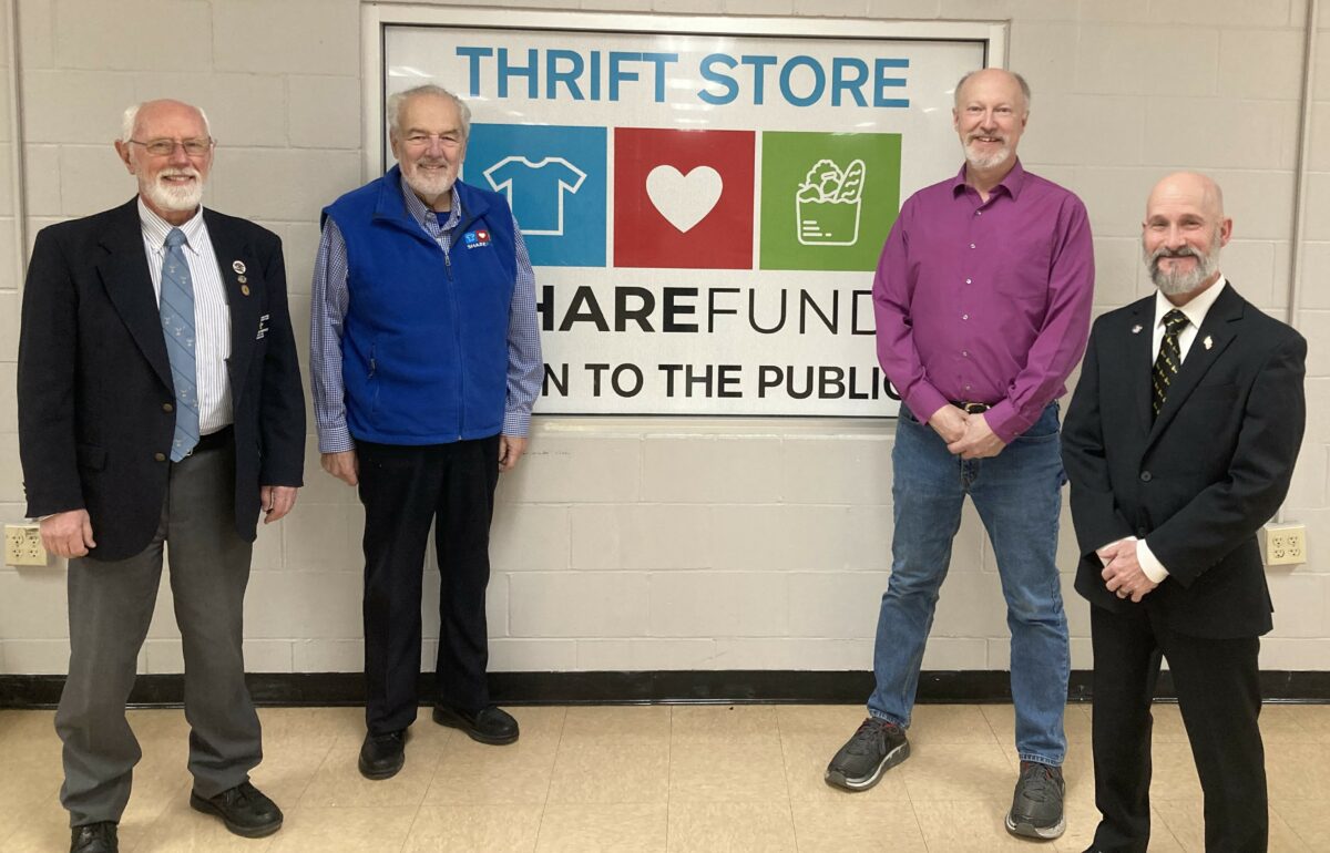 Rochester, NH Elks #1393 Donates $3000 dollars to the Share Fund