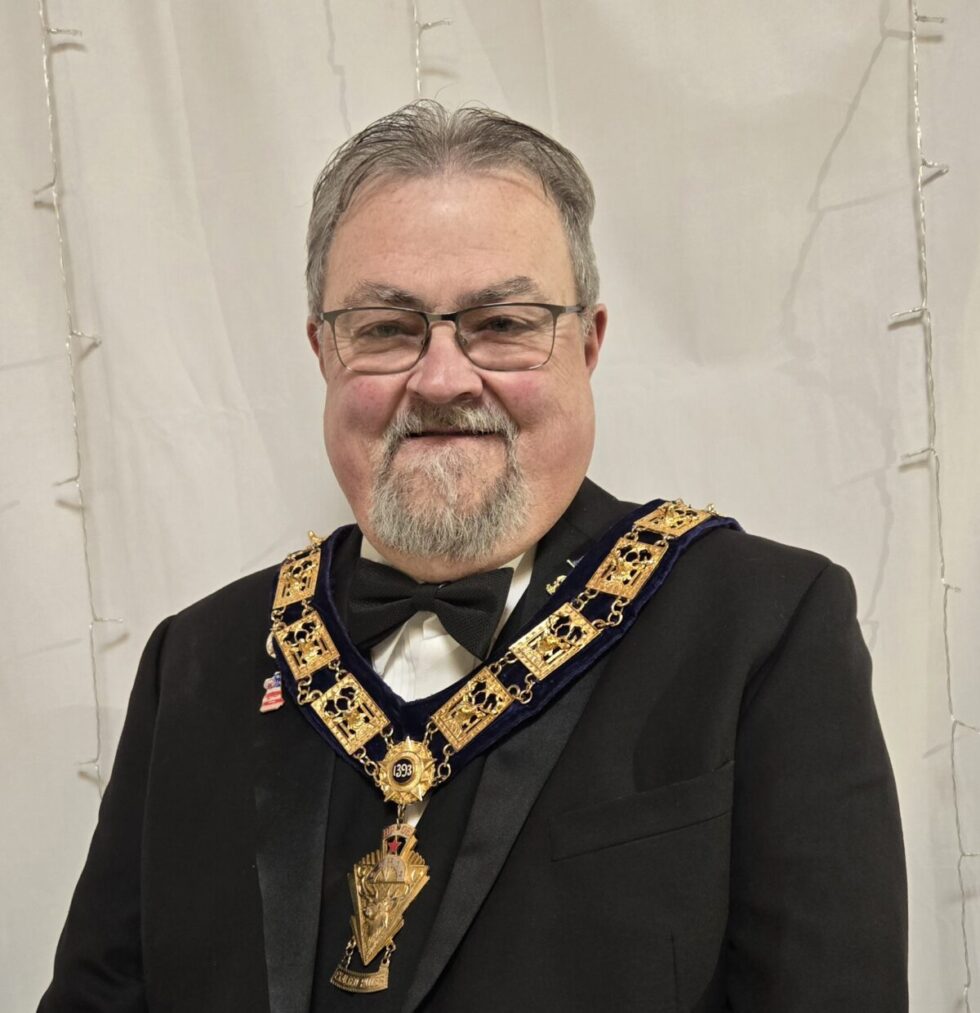 Mark Falsone Rochester Mark Guilmett Installed as new Elks Leader at Rochester Lodge #1393 ...