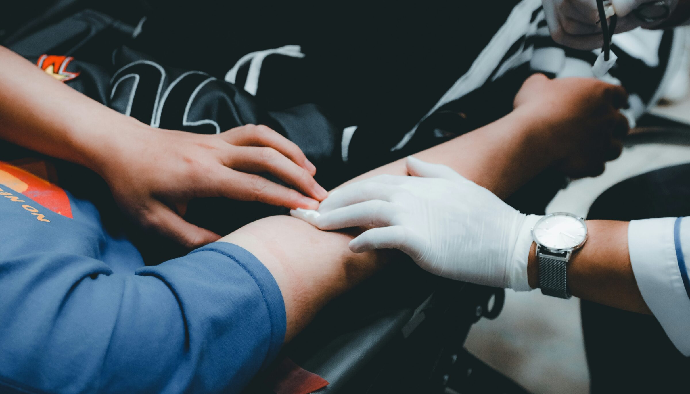 American Red Cross Urgently Seeking Blood Donors Amid Emergency Shortage